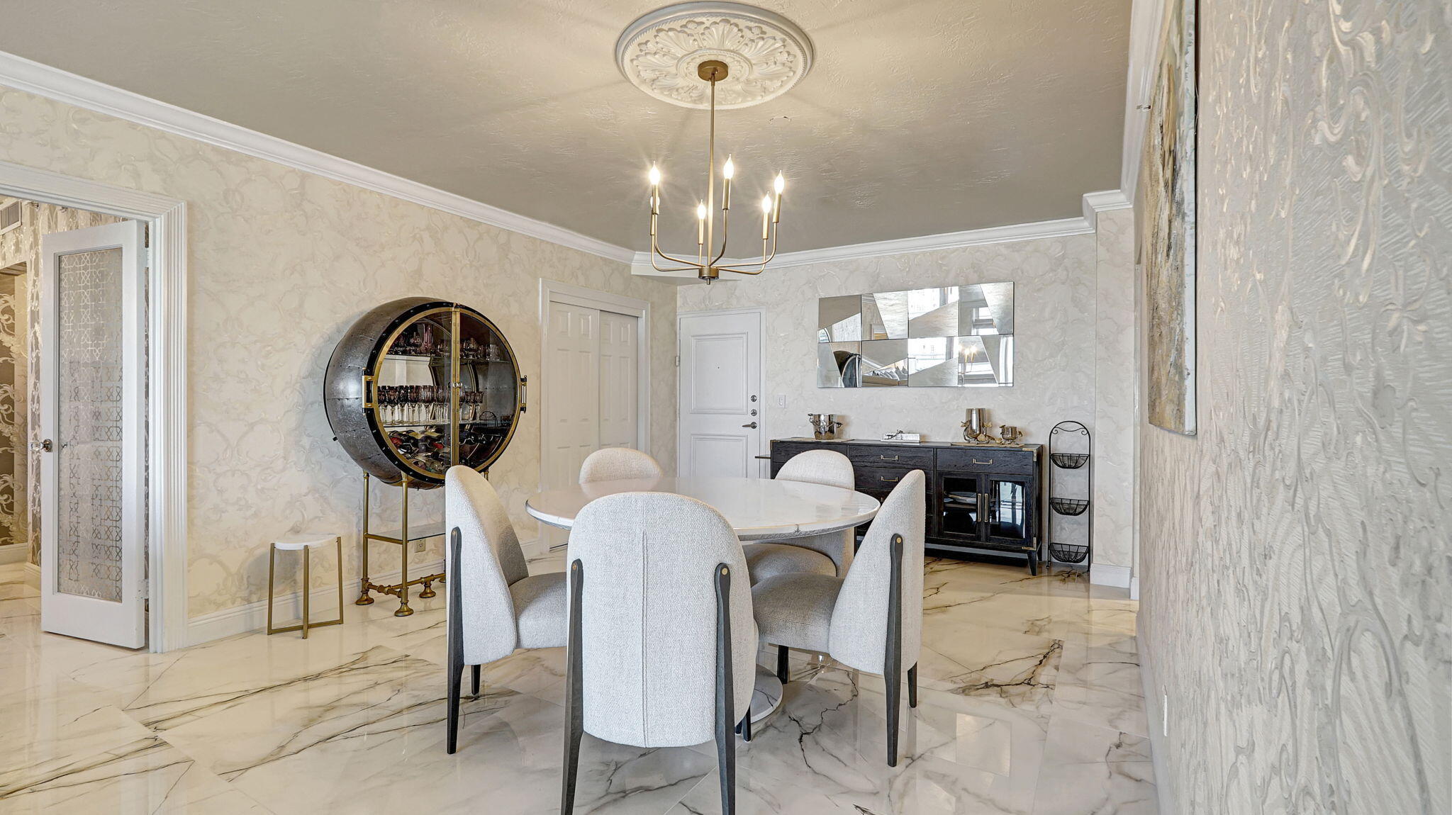 RESIDENCES ON HOLLYWOOD BEACH - Residential