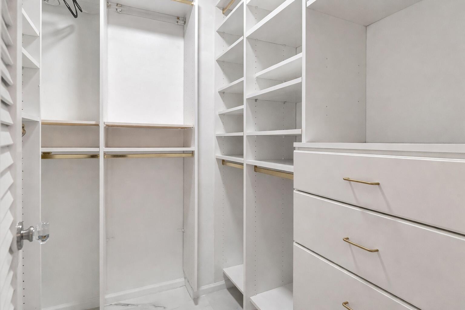 RESIDENCES ON HOLLYWOOD BEACH - Residential