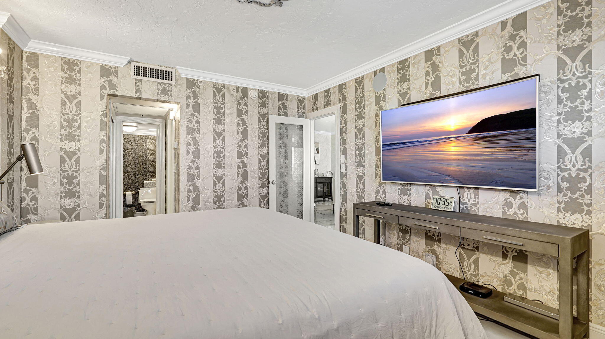 RESIDENCES ON HOLLYWOOD BEACH - Residential