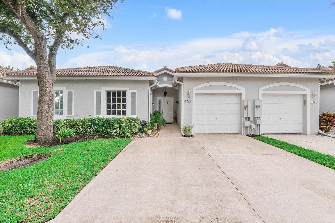 1273 SW 48th Terrace