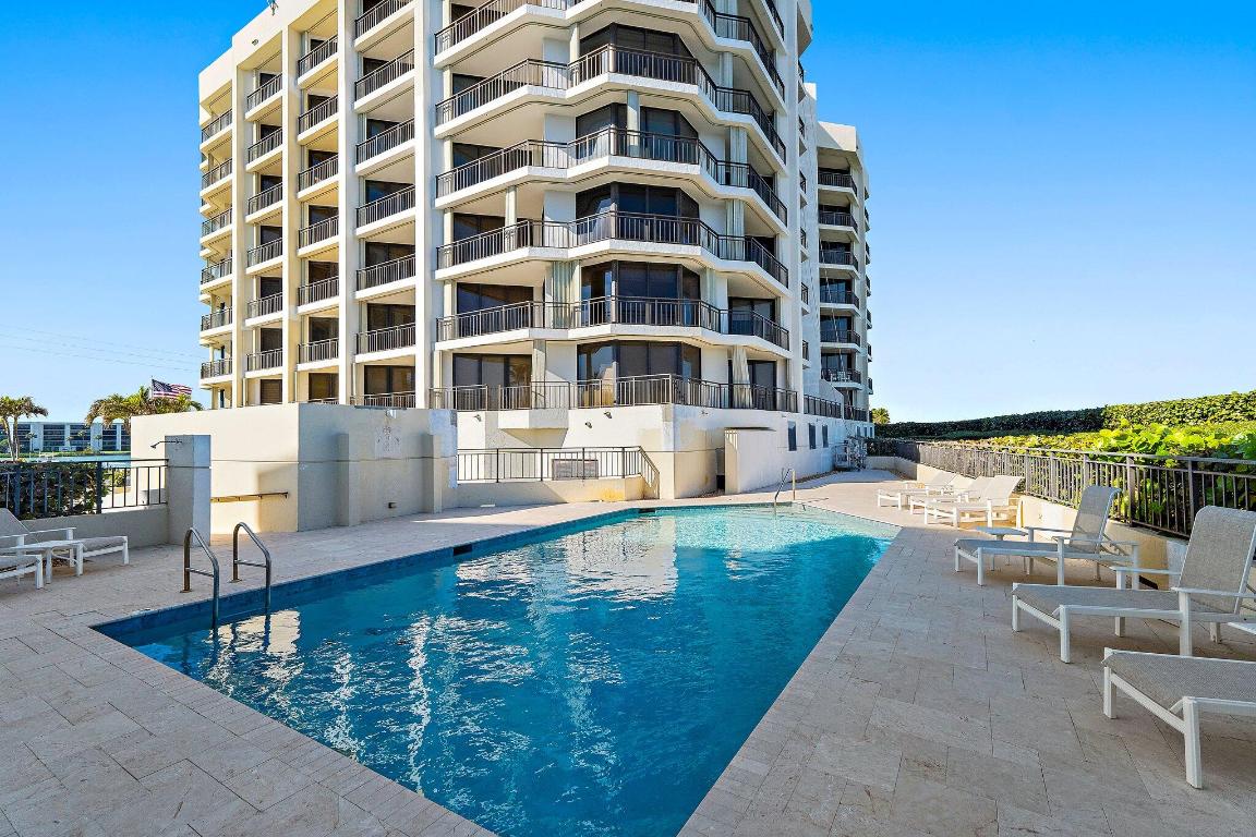 LANDFALL CONDO - Residential