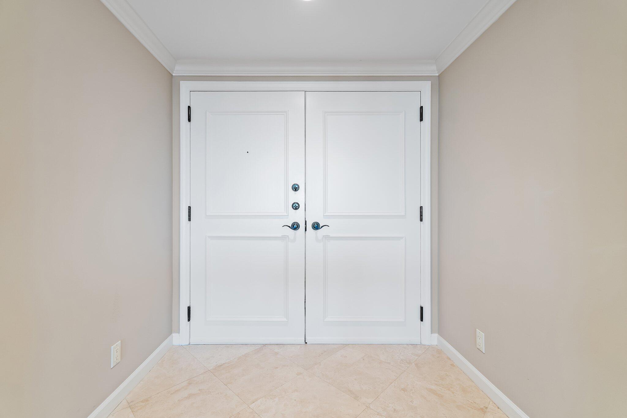 LANDFALL CONDO - Residential