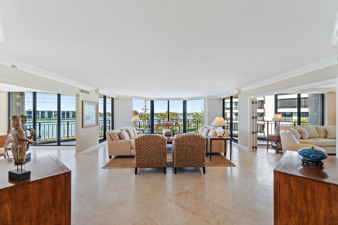 LANDFALL CONDO - Residential