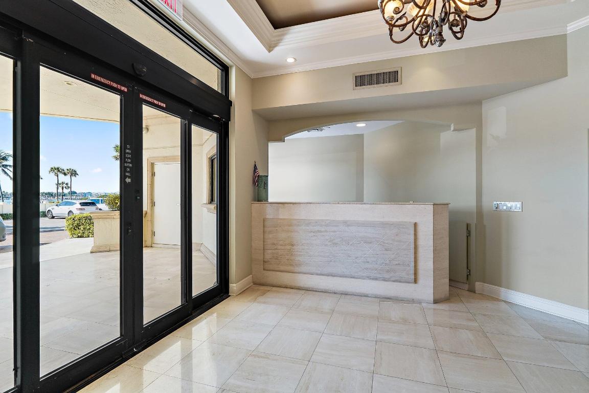 LANDFALL CONDO - Residential