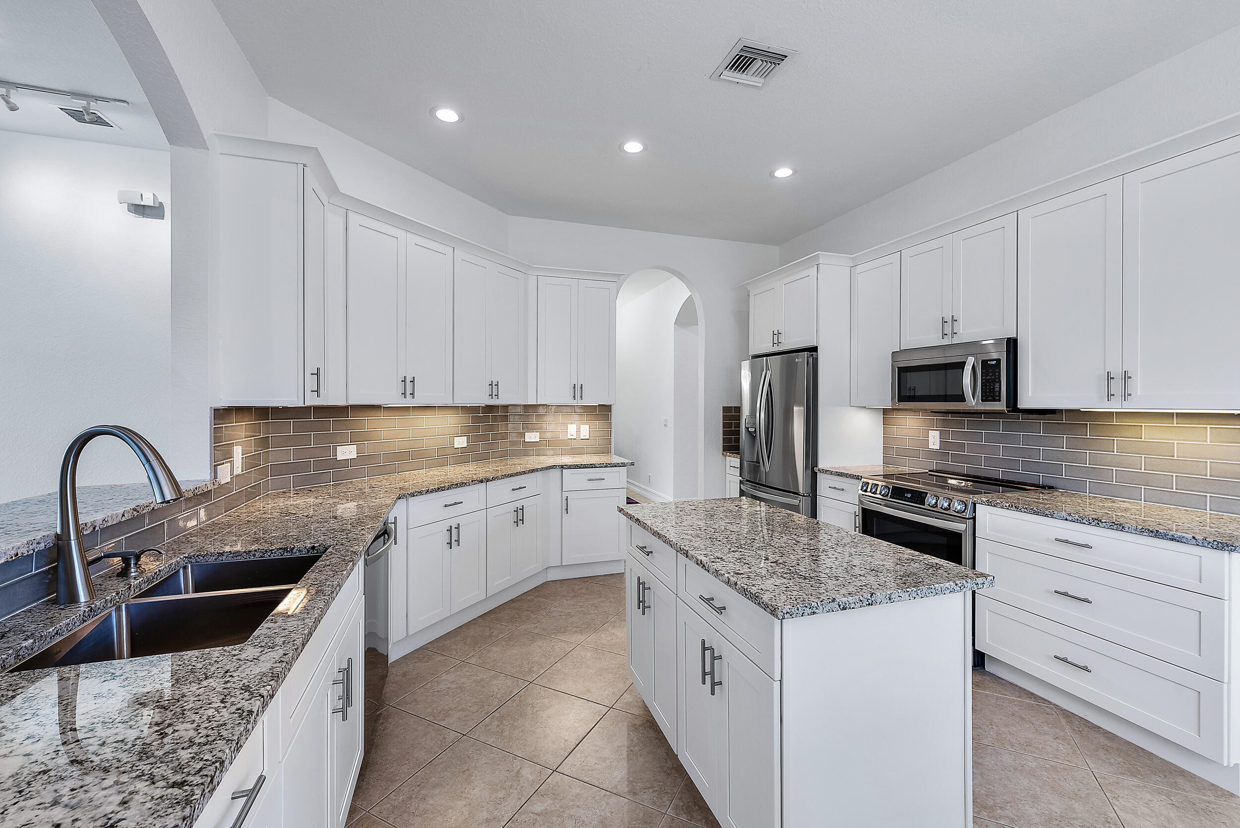 ORCHID RESERVE CONDO - Ibis - Residential