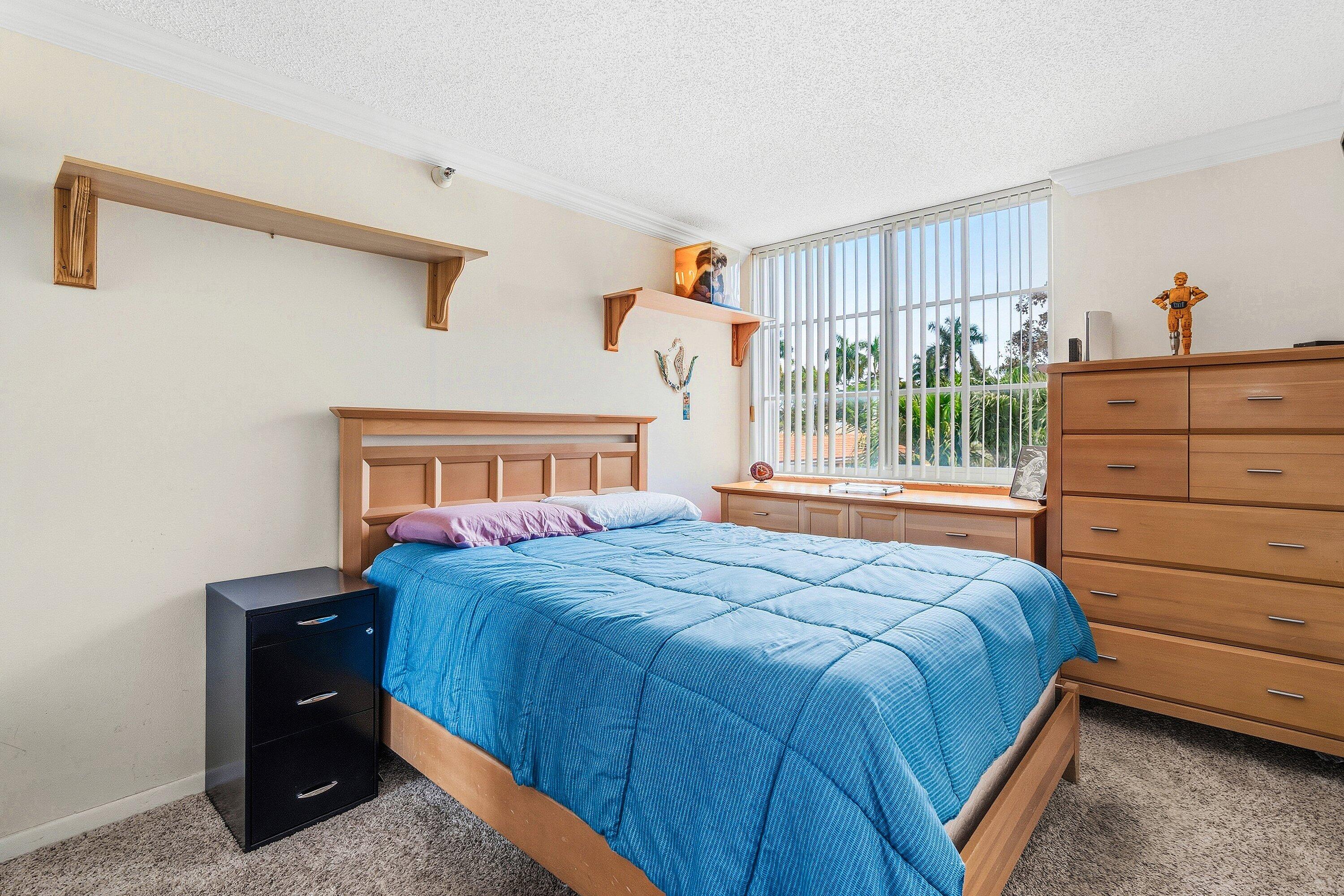 YACHT CLUB ON THE INTRACOASTAL CONDO - Residential