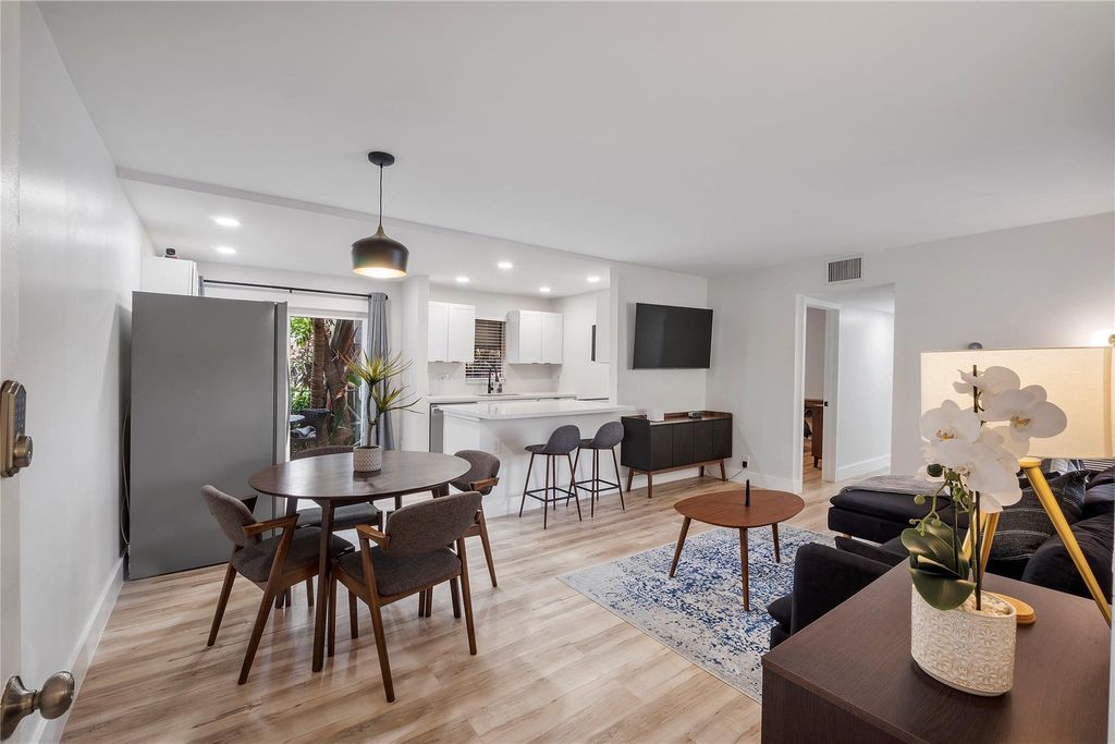 Photo of 1826 N Dixie Highway #104, Fort Lauderdale, FL 33305 (MLS # F10515411)