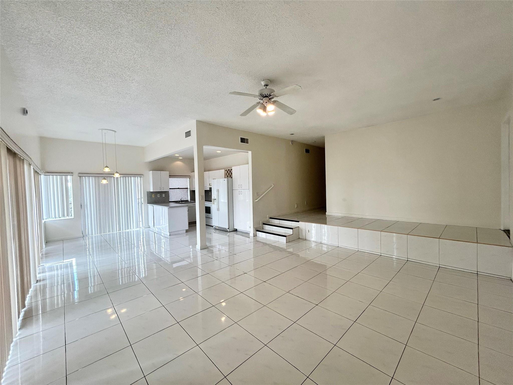 Emerald Isles West Ph 1 C - Residential Lease