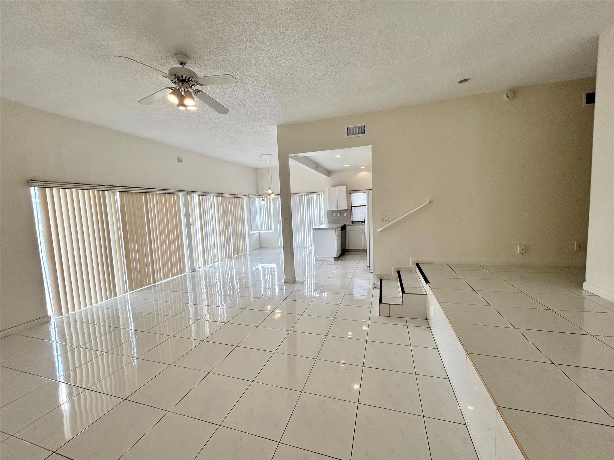 Emerald Isles West Ph 1 C - Residential Lease