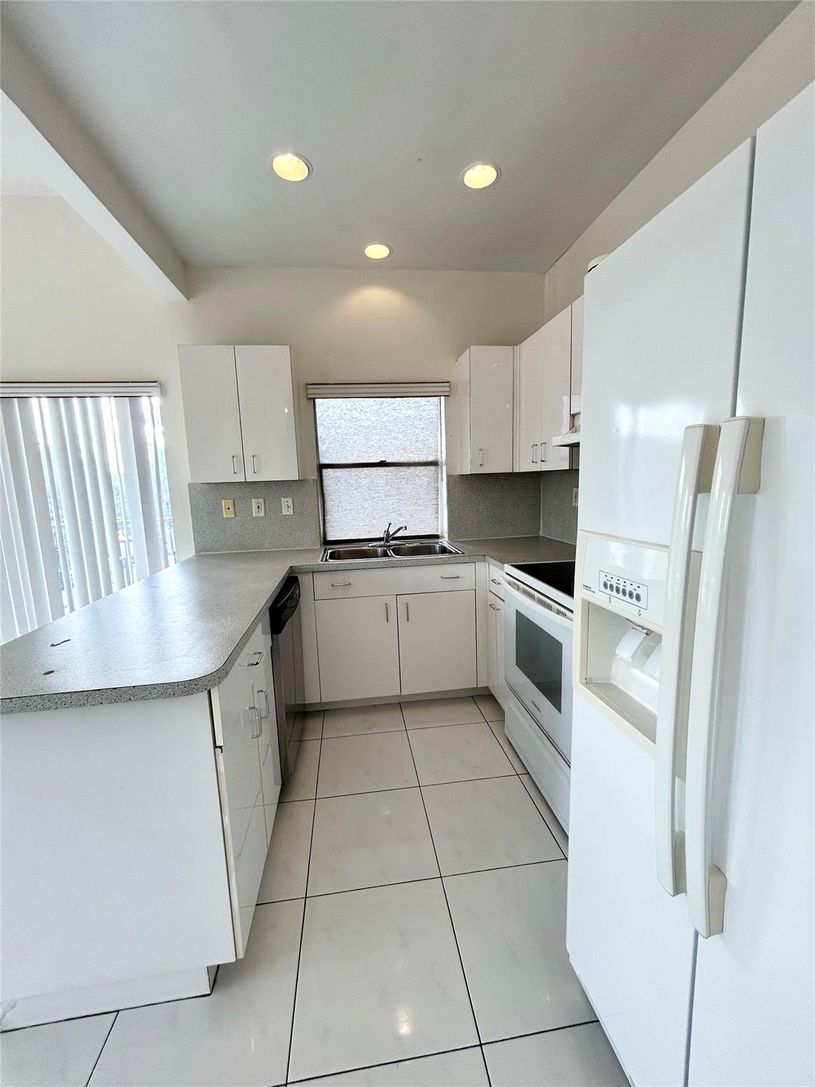 Emerald Isles West Ph 1 C - Residential Lease