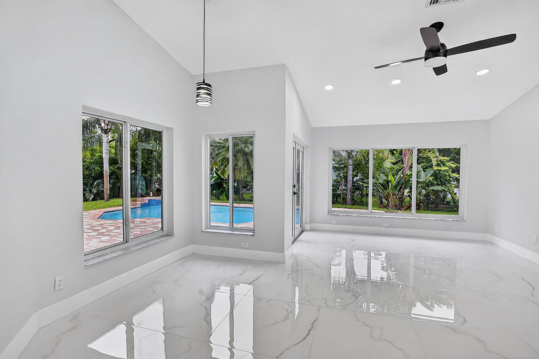 Heftler Homes At Pembroke - Residential