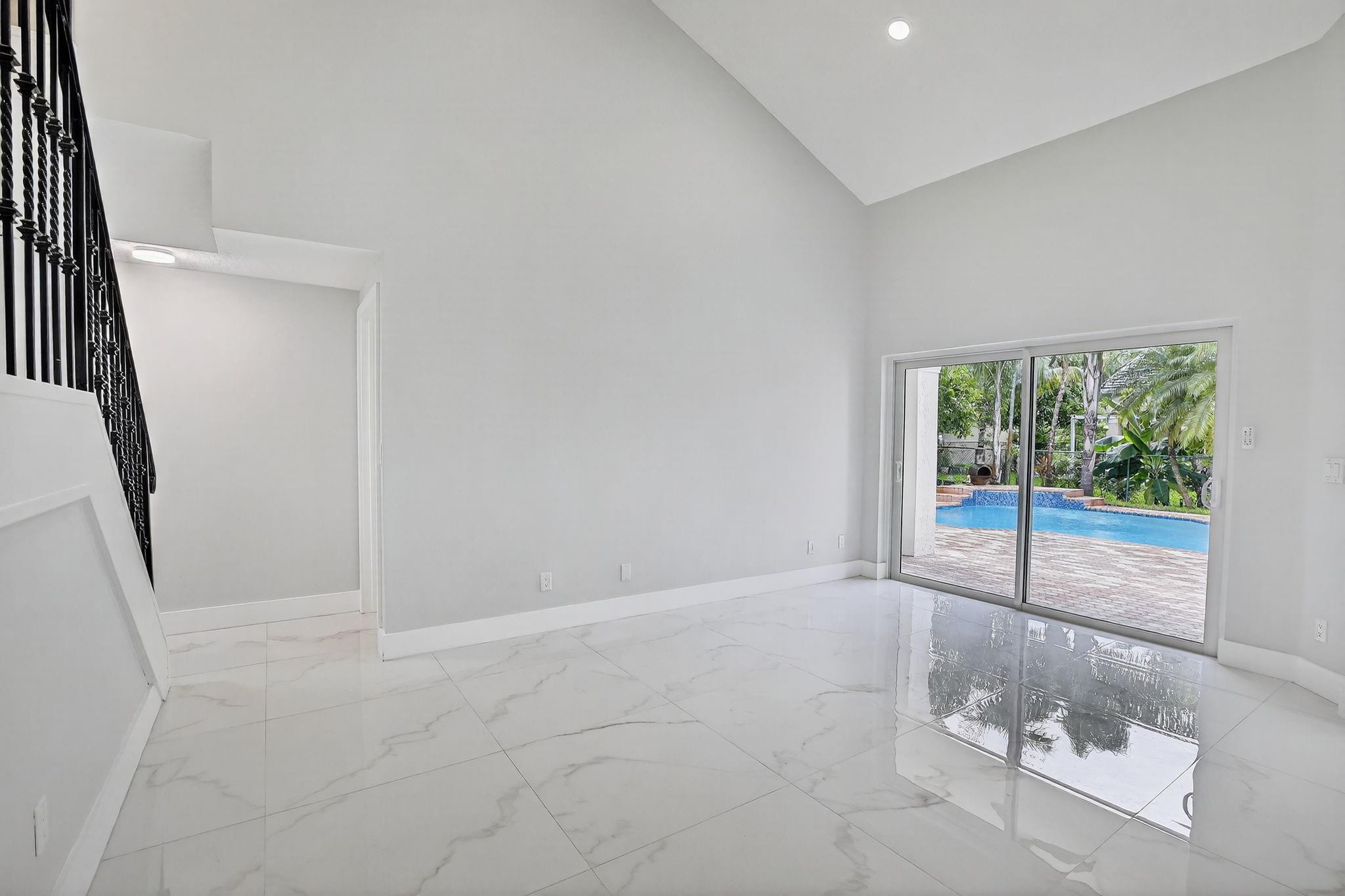 Heftler Homes At Pembroke - Residential