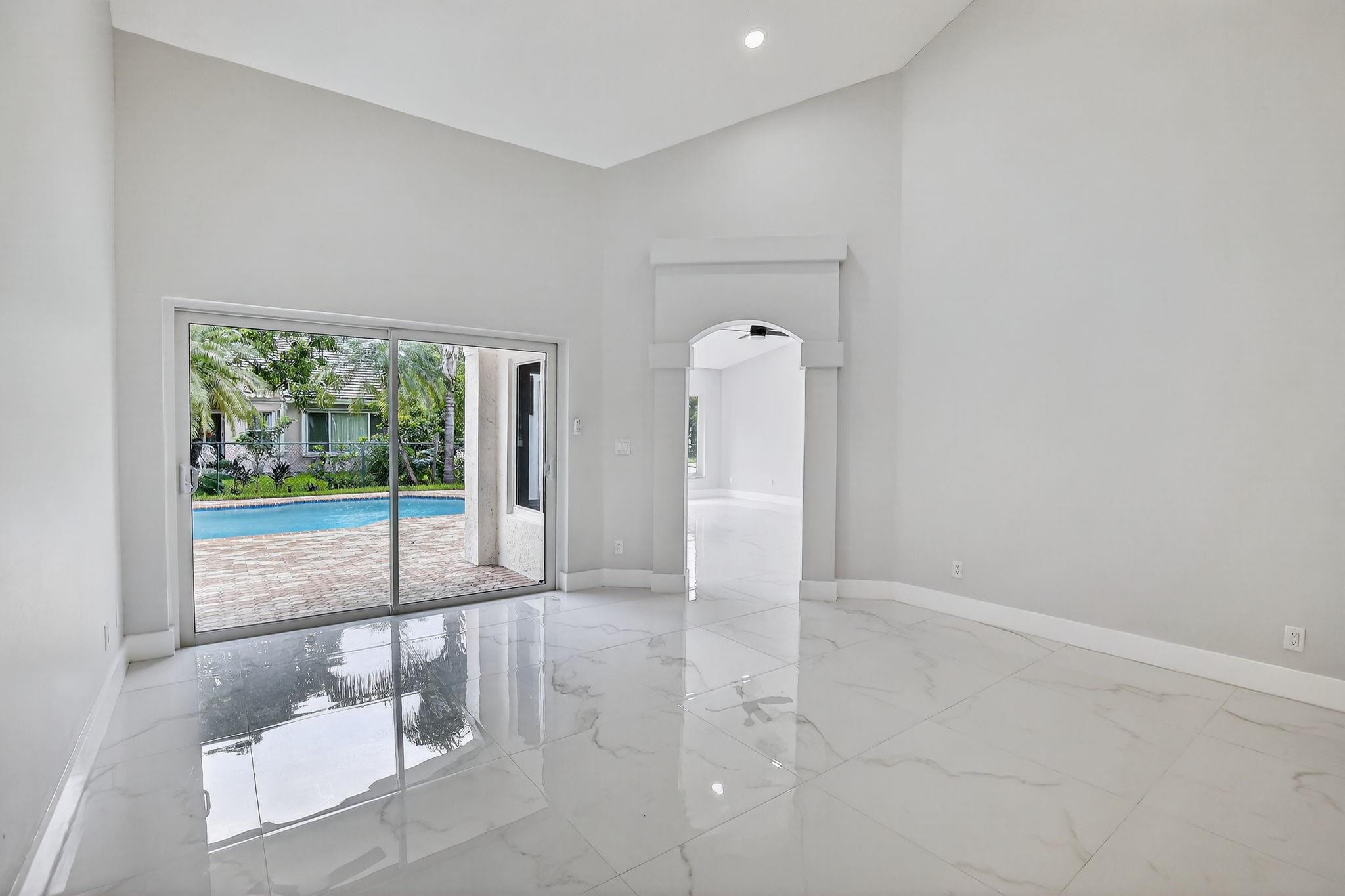 Heftler Homes At Pembroke - Residential