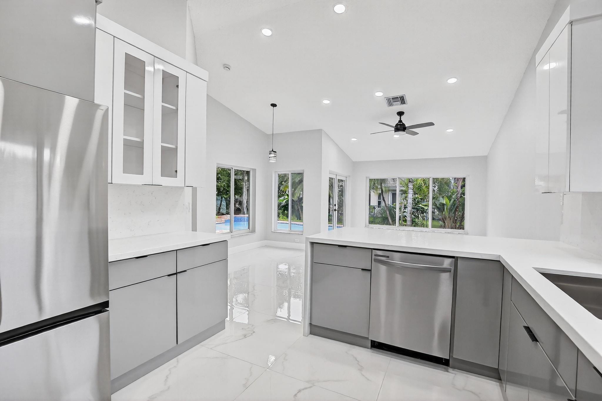 Heftler Homes At Pembroke - Residential