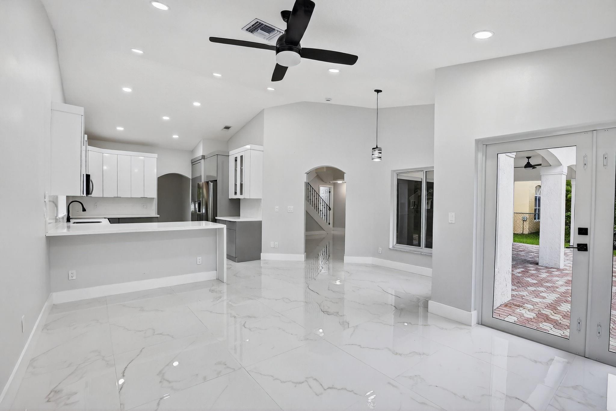 Heftler Homes At Pembroke - Residential