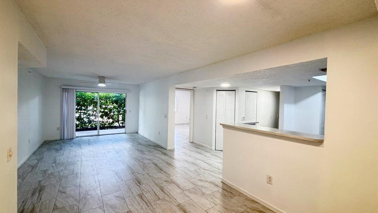 EVERGREEN LAKES CONDO - Residential