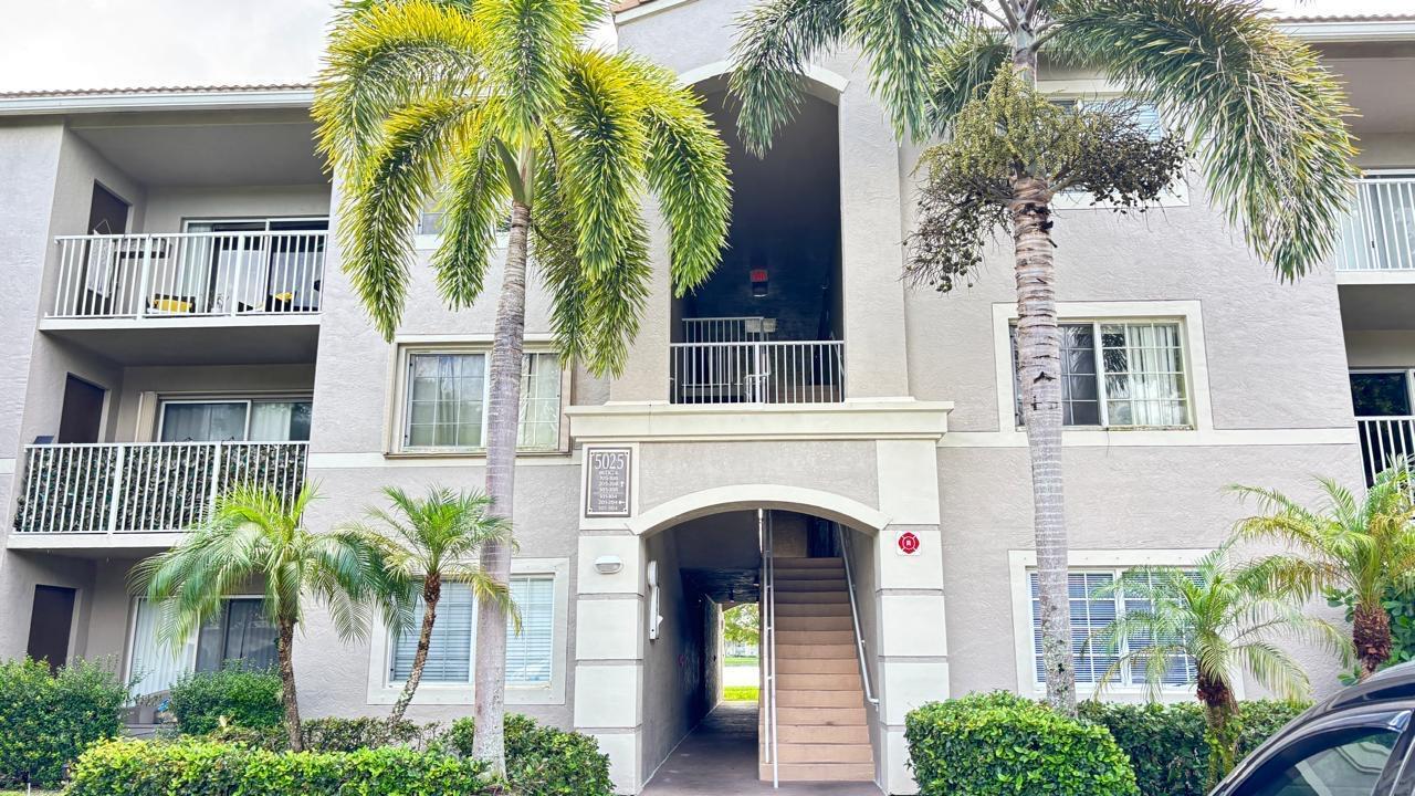 EVERGREEN LAKES CONDO - Residential