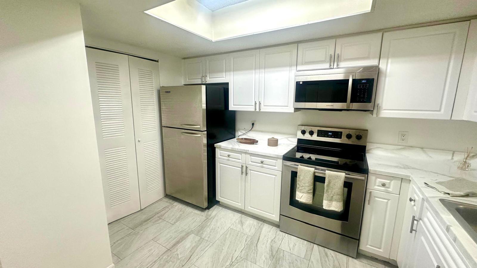 EVERGREEN LAKES CONDO - Residential