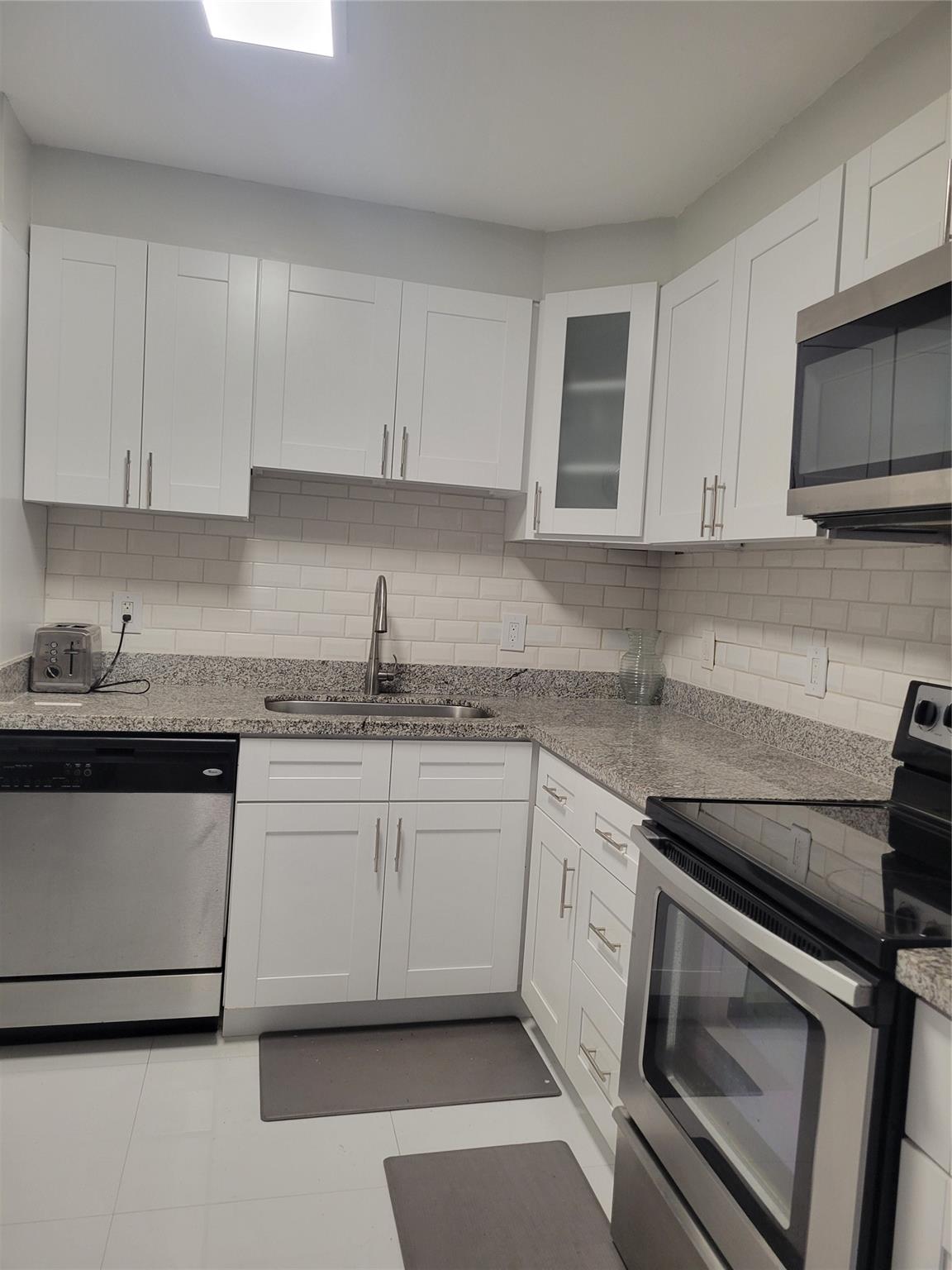 Allington Towers North Co - Residential Lease