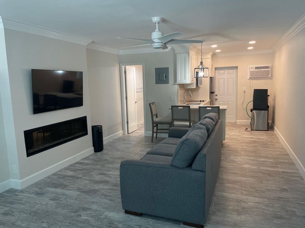 Photo of 217 SE 20th Avenue #3, Deerfield Beach, FL 33441 (MLS # R11102193)