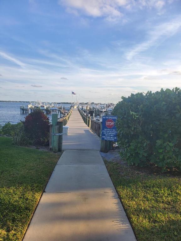 RIVER CLUB CONDO - Residential