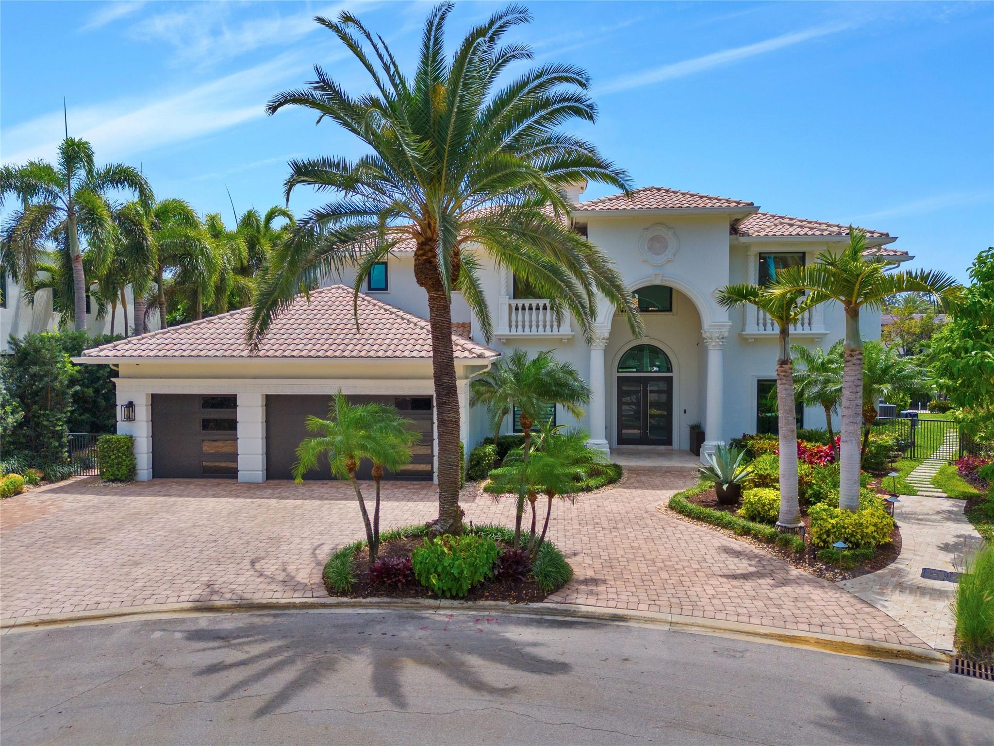 BAY COLONY - Residential