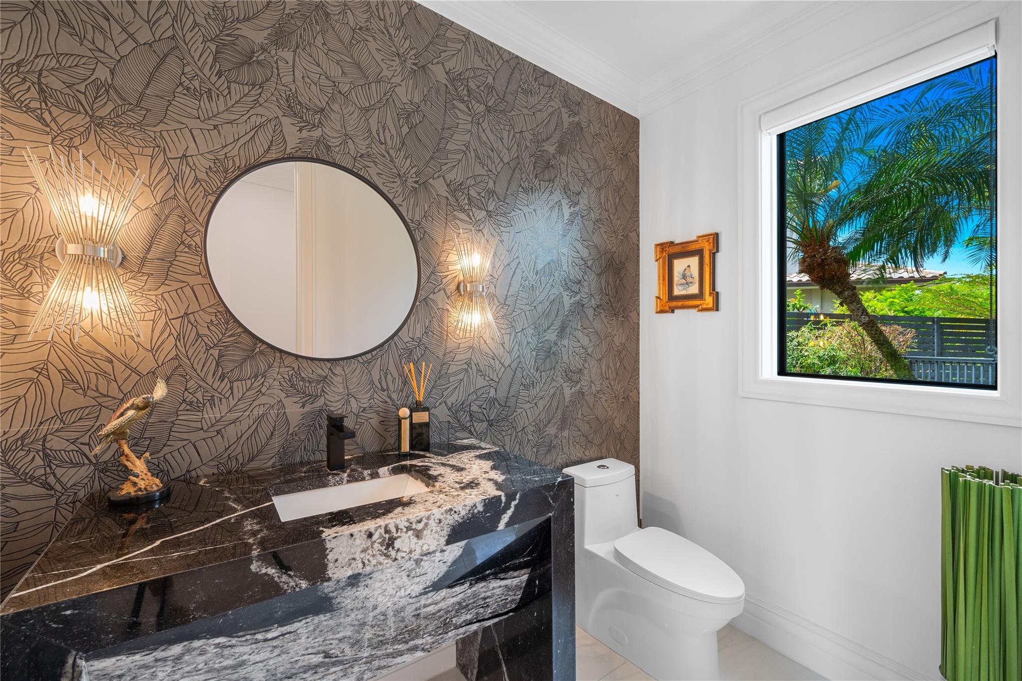 BAY COLONY - Residential