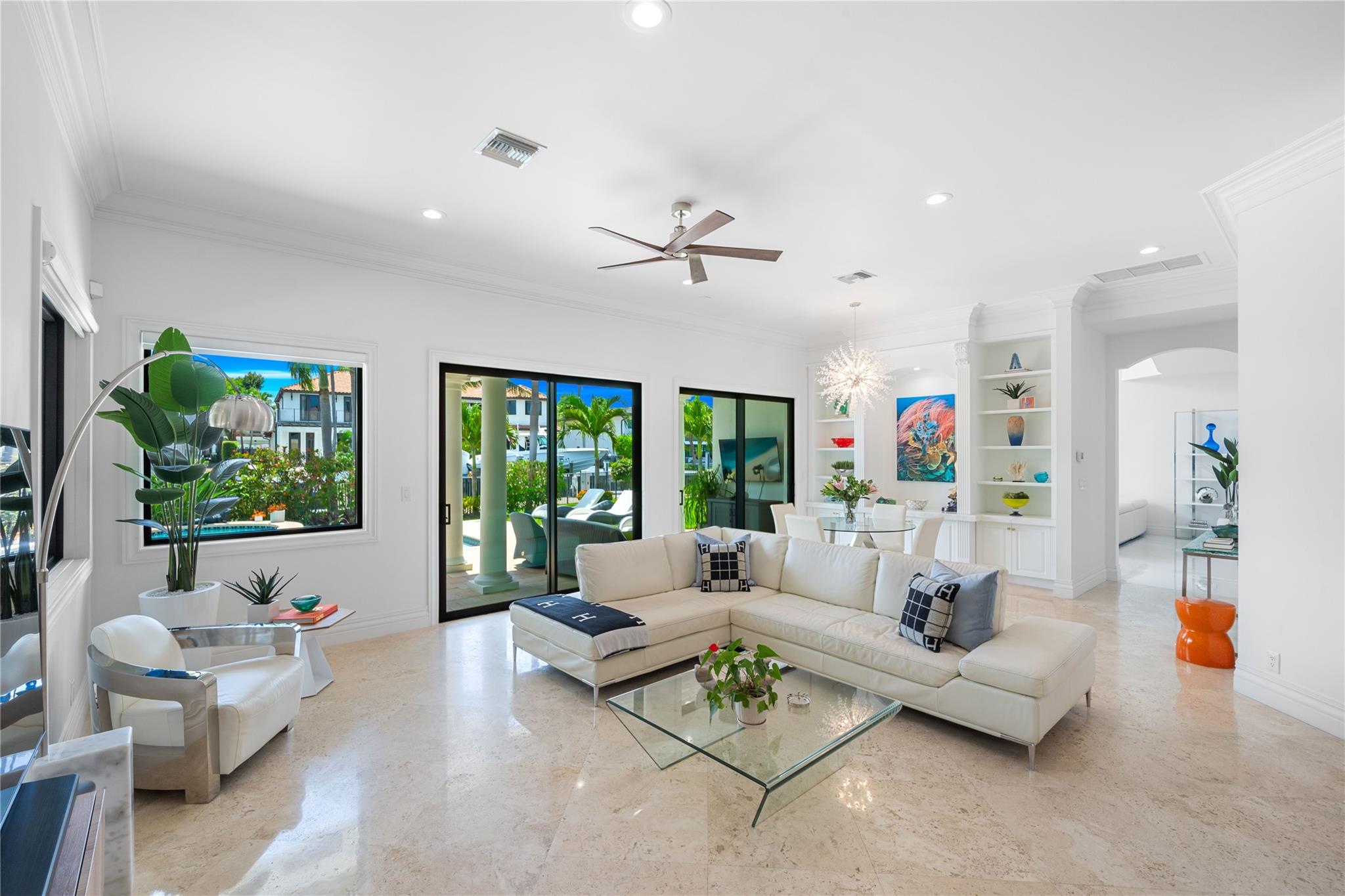 BAY COLONY - Residential