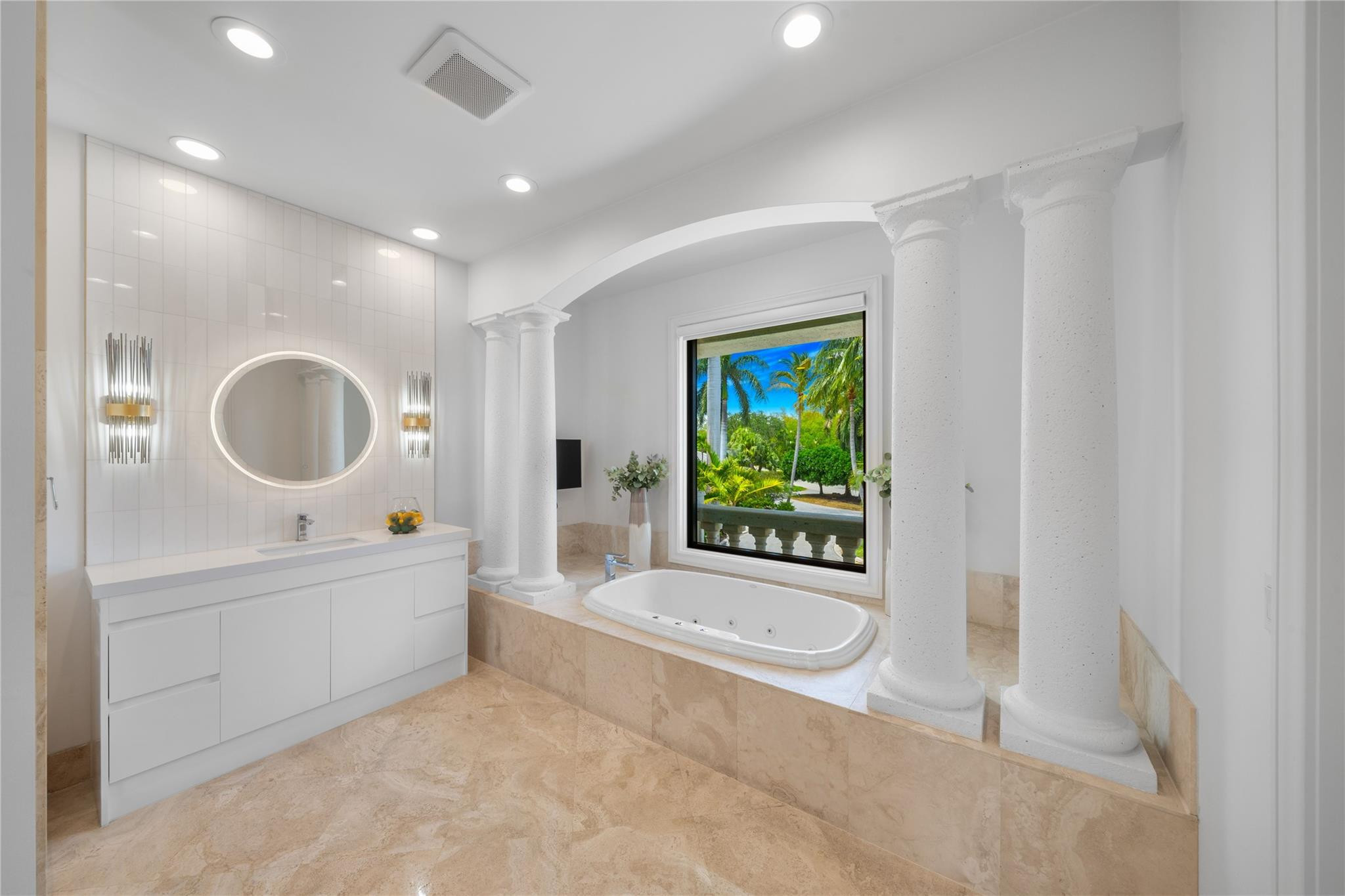 BAY COLONY - Residential