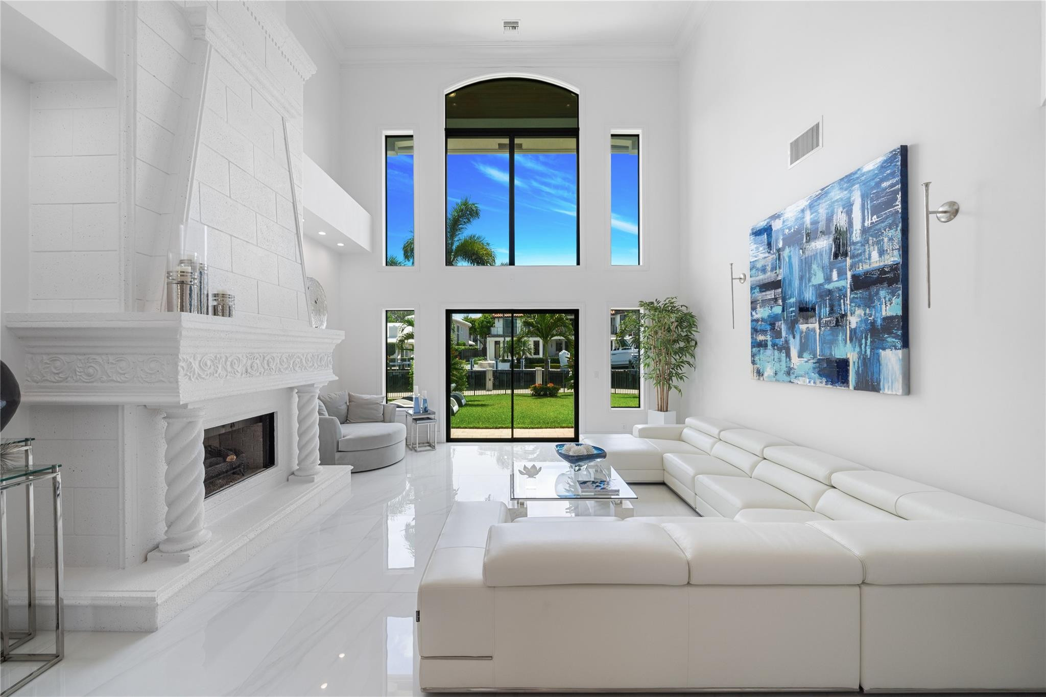 BAY COLONY - Residential