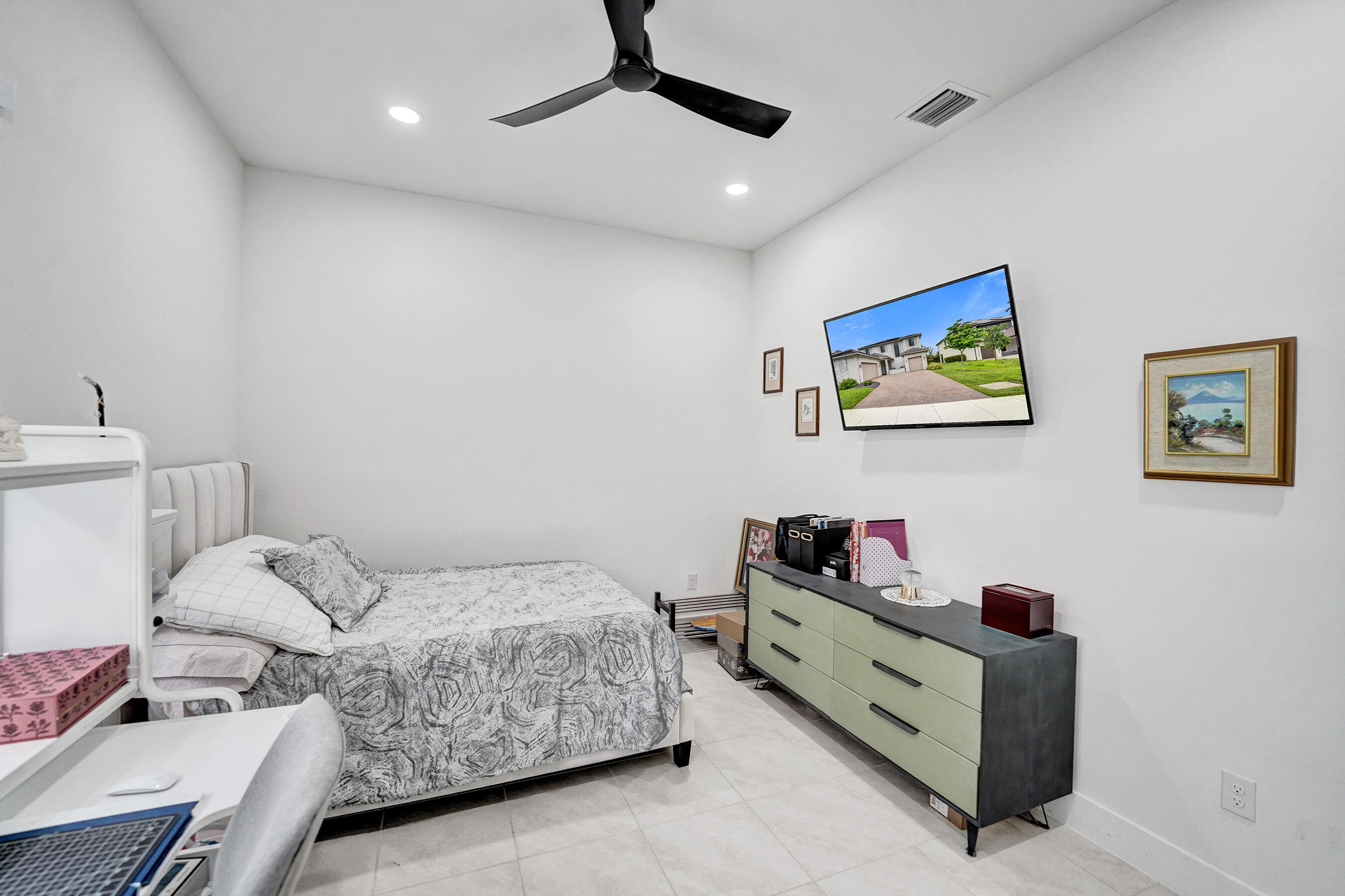 ADDILYN - Residential