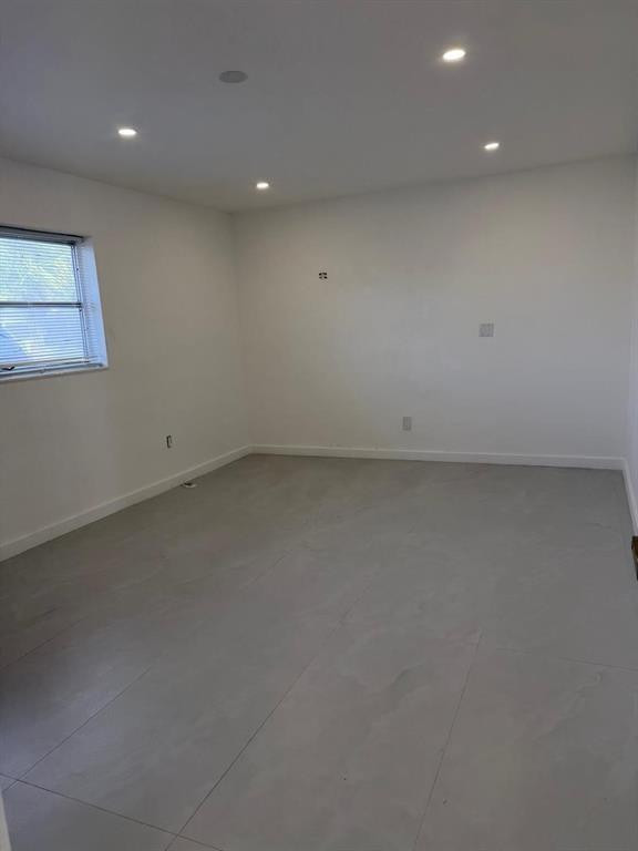 Sunset Lake Park 48-46 B - Residential Lease