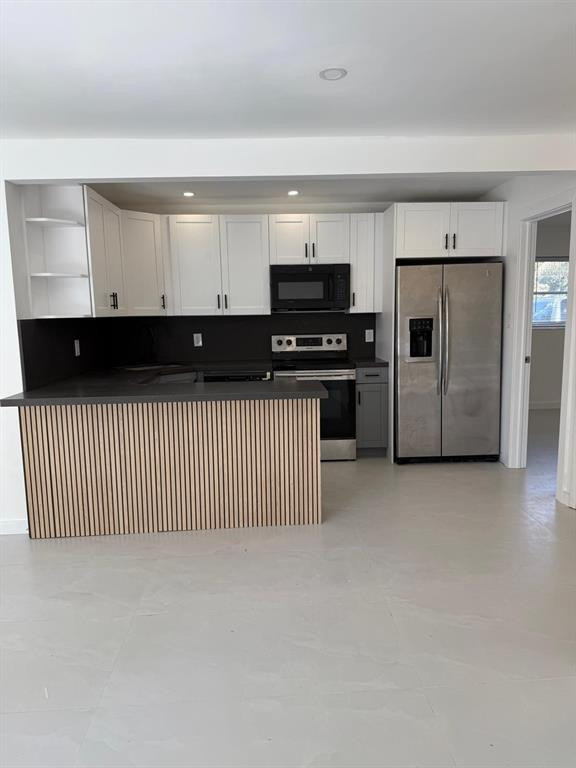 Sunset Lake Park 48-46 B - Residential Lease