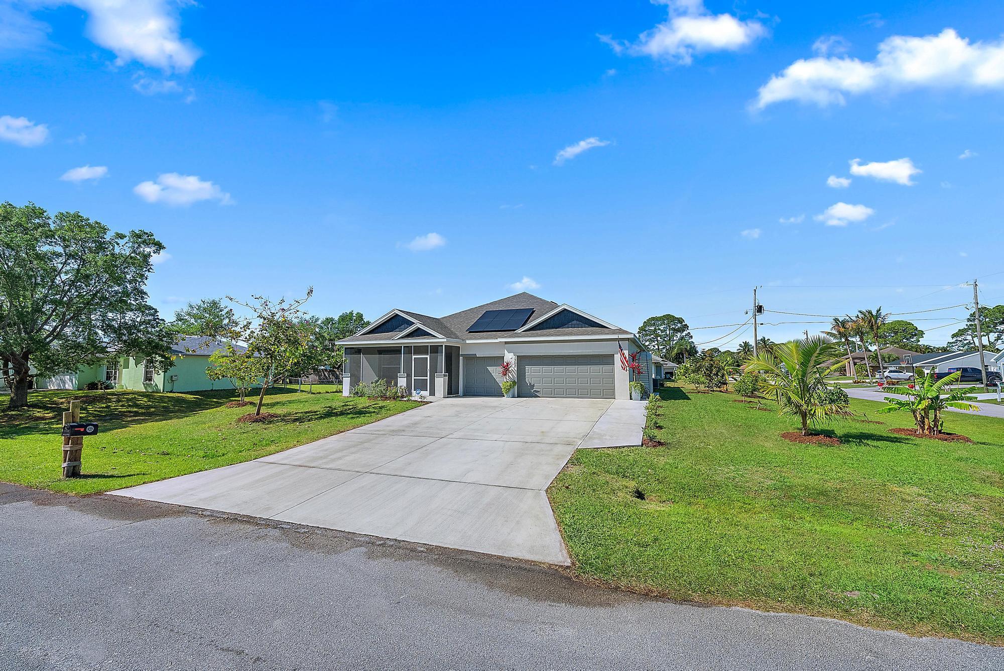 1302 SE Naples Lane