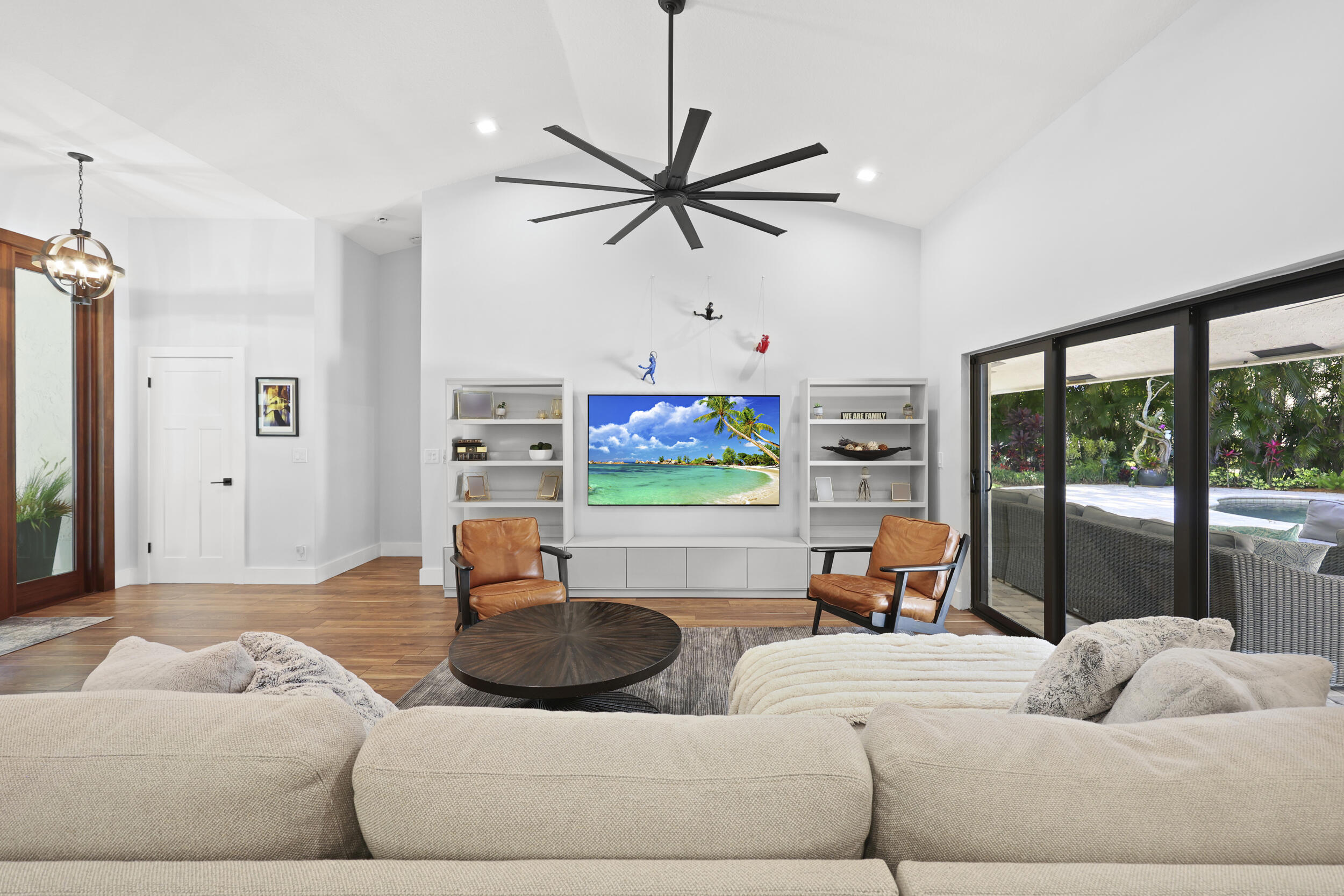 VERONA WOODS - Residential