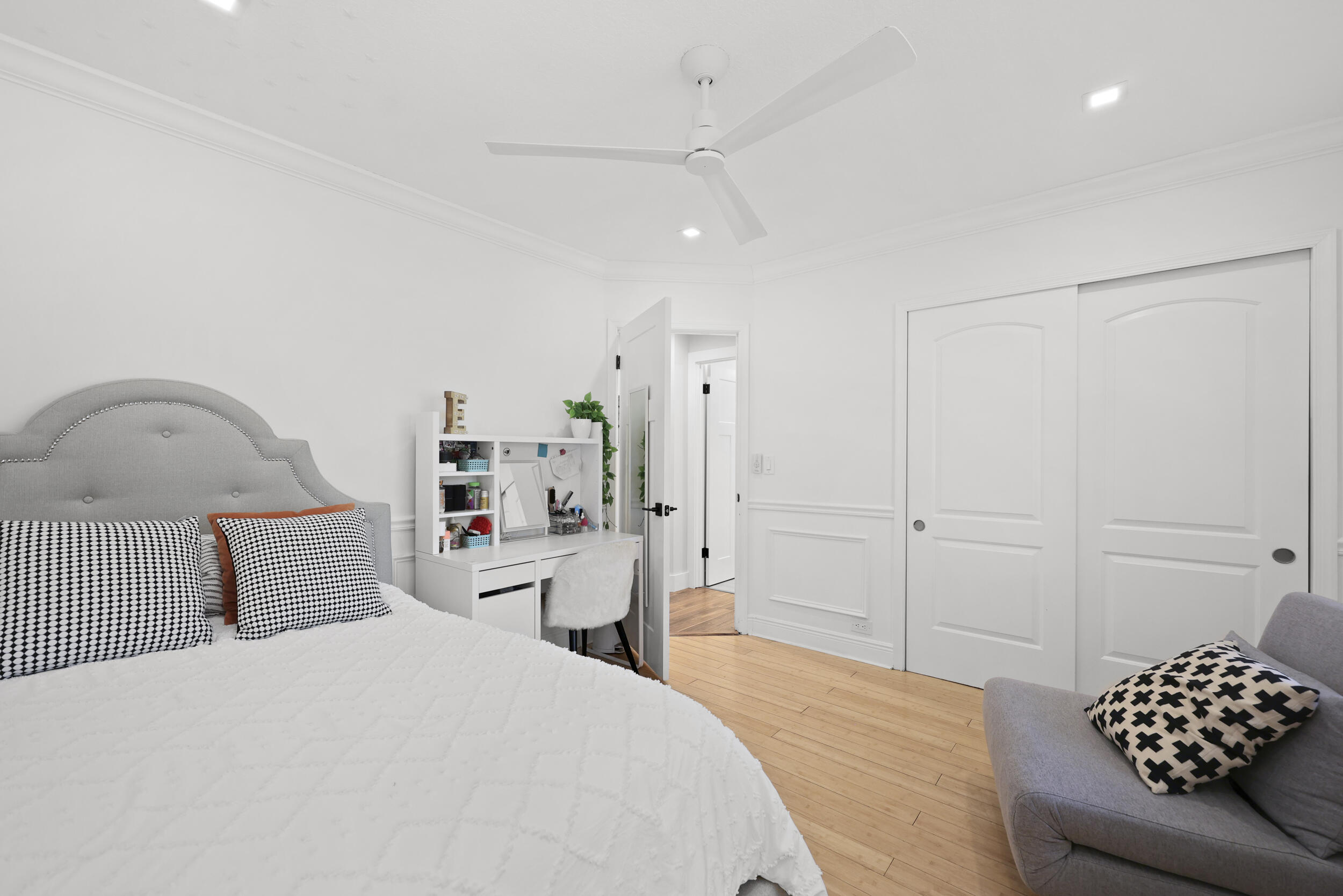 VERONA WOODS - Residential