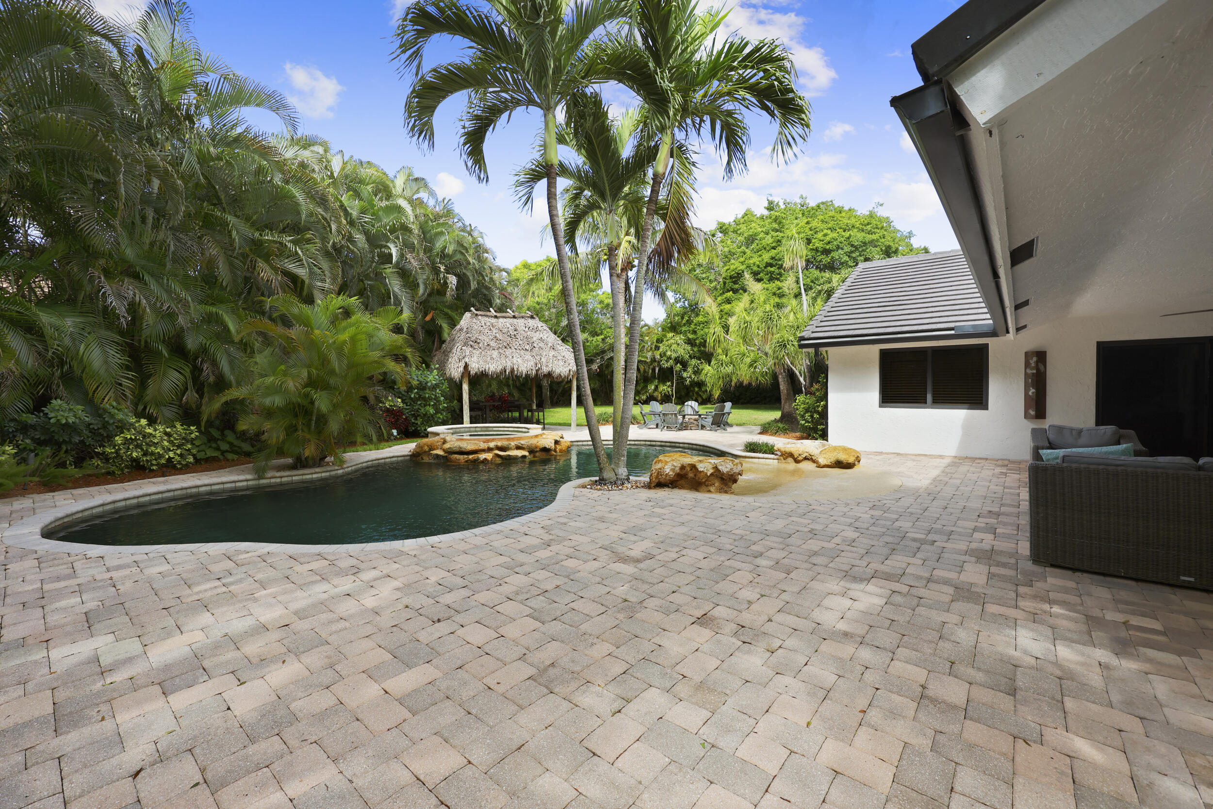 VERONA WOODS - Residential