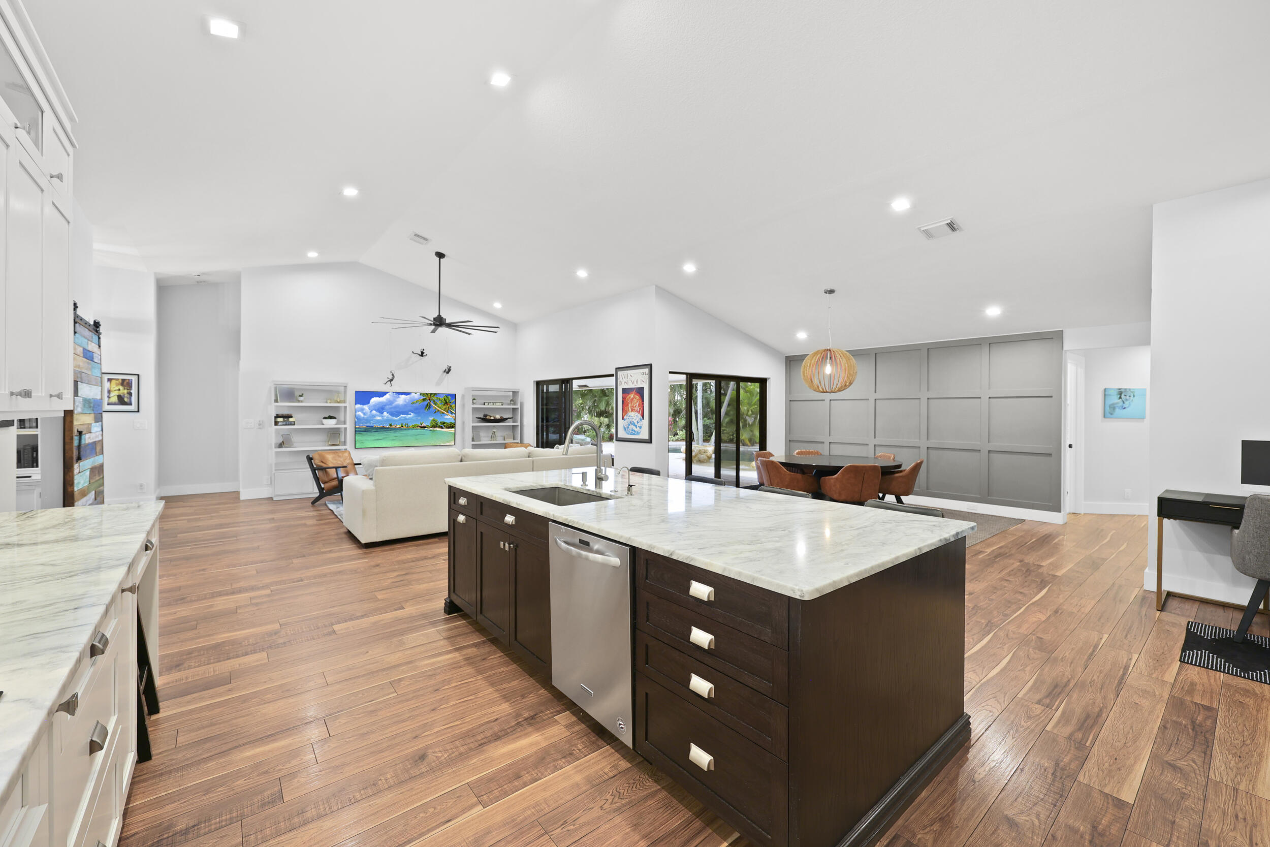 VERONA WOODS - Residential
