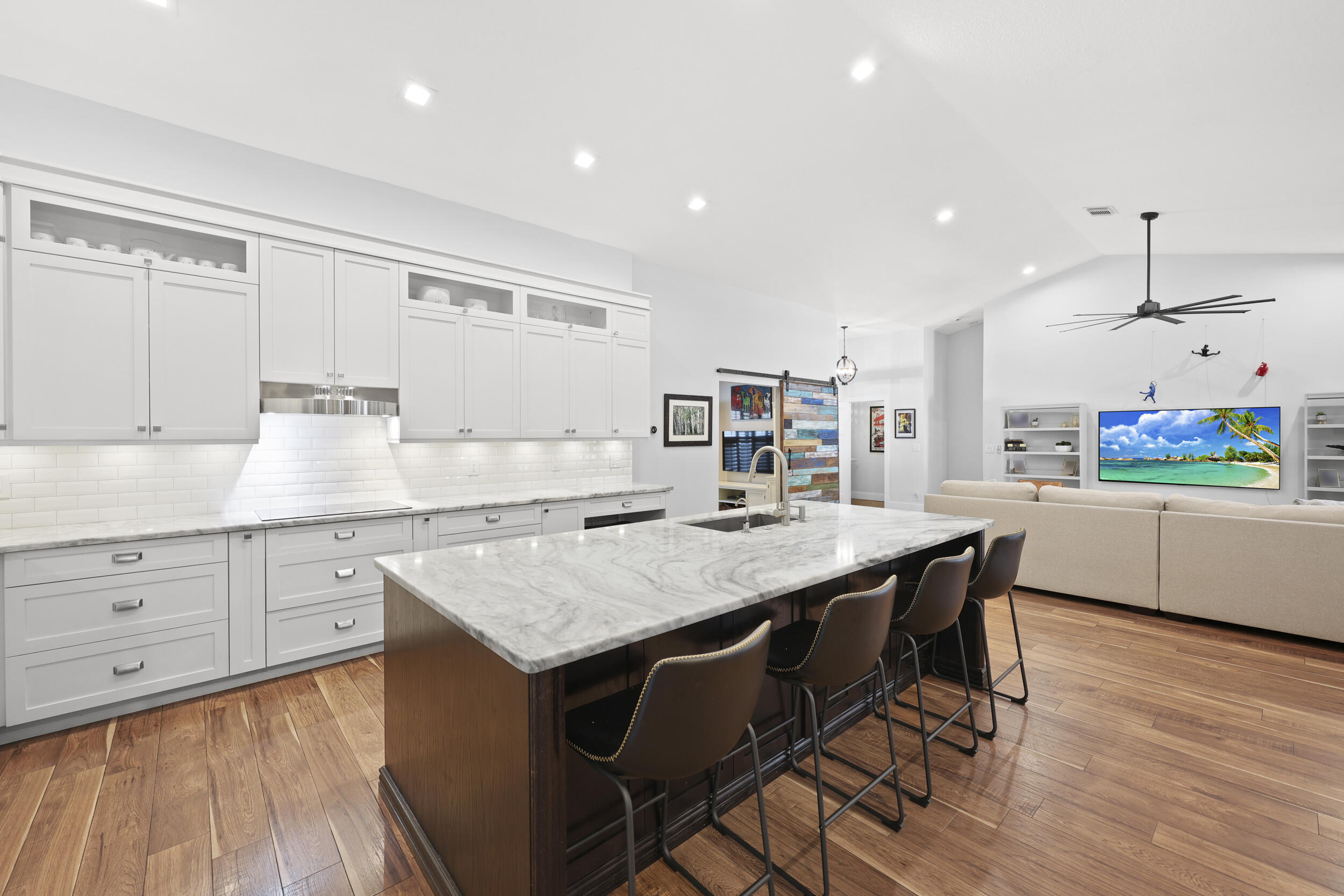 VERONA WOODS - Residential