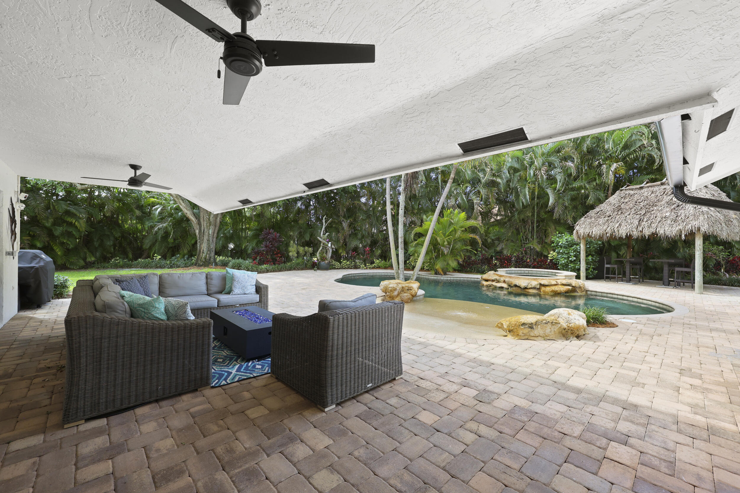 VERONA WOODS - Residential
