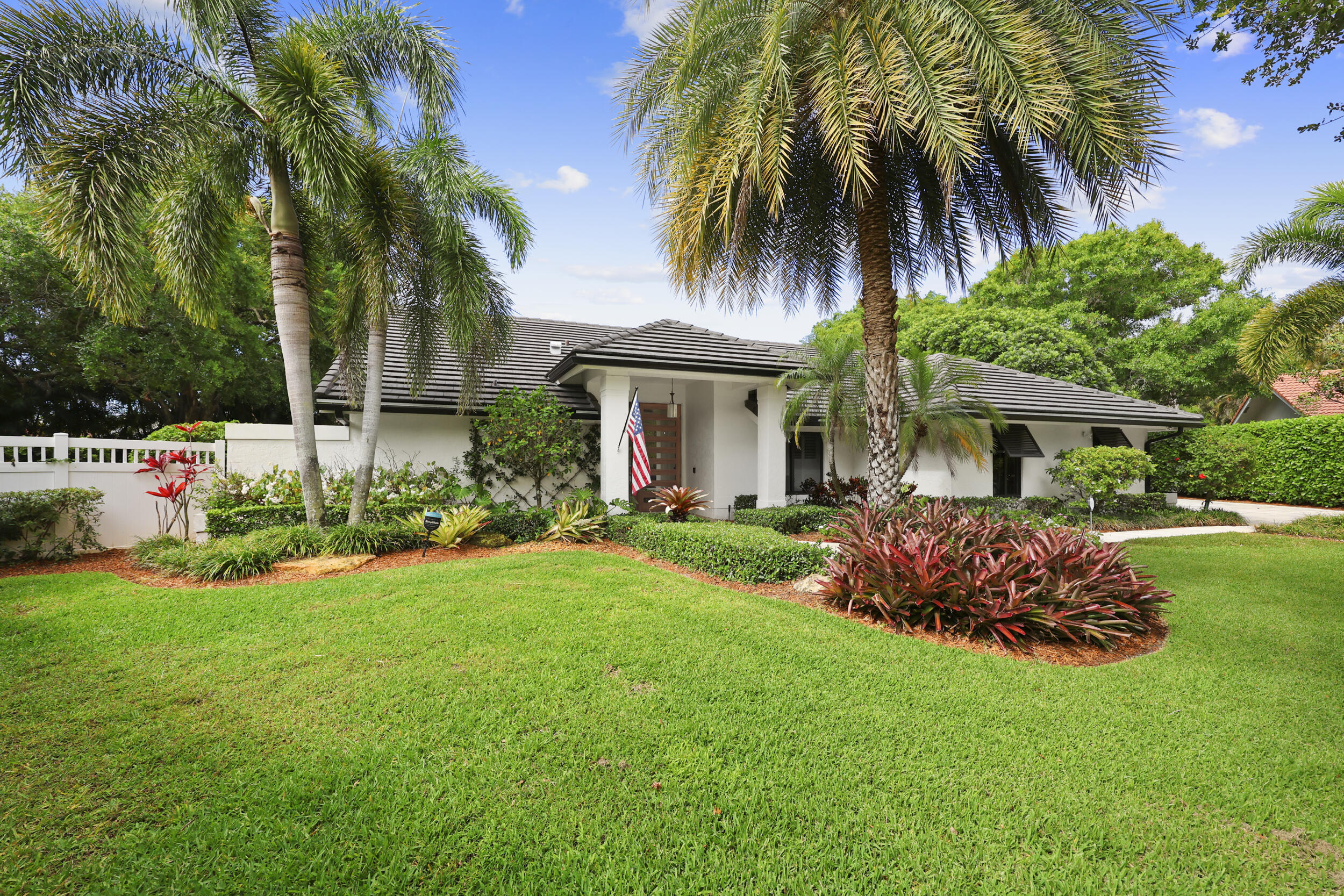 VERONA WOODS - Residential