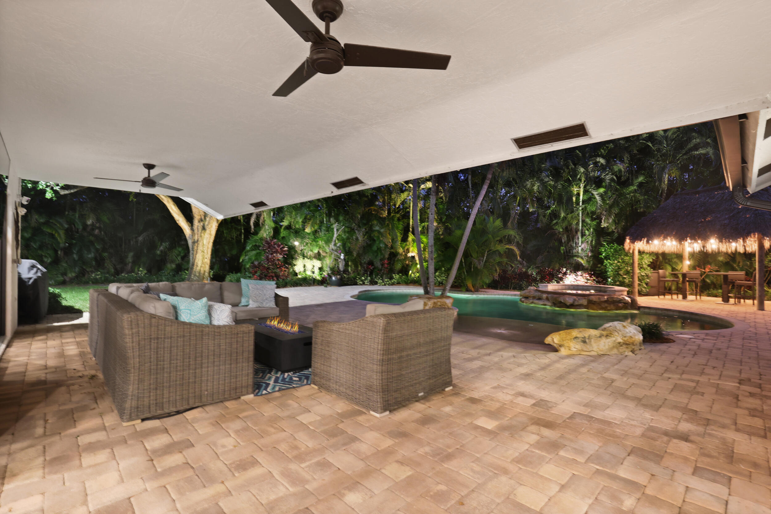 VERONA WOODS - Residential