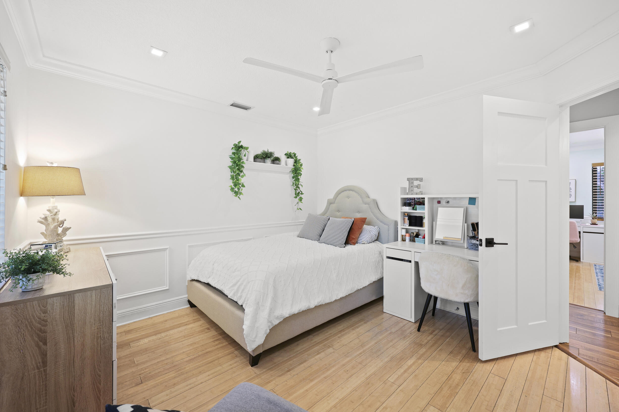 VERONA WOODS - Residential