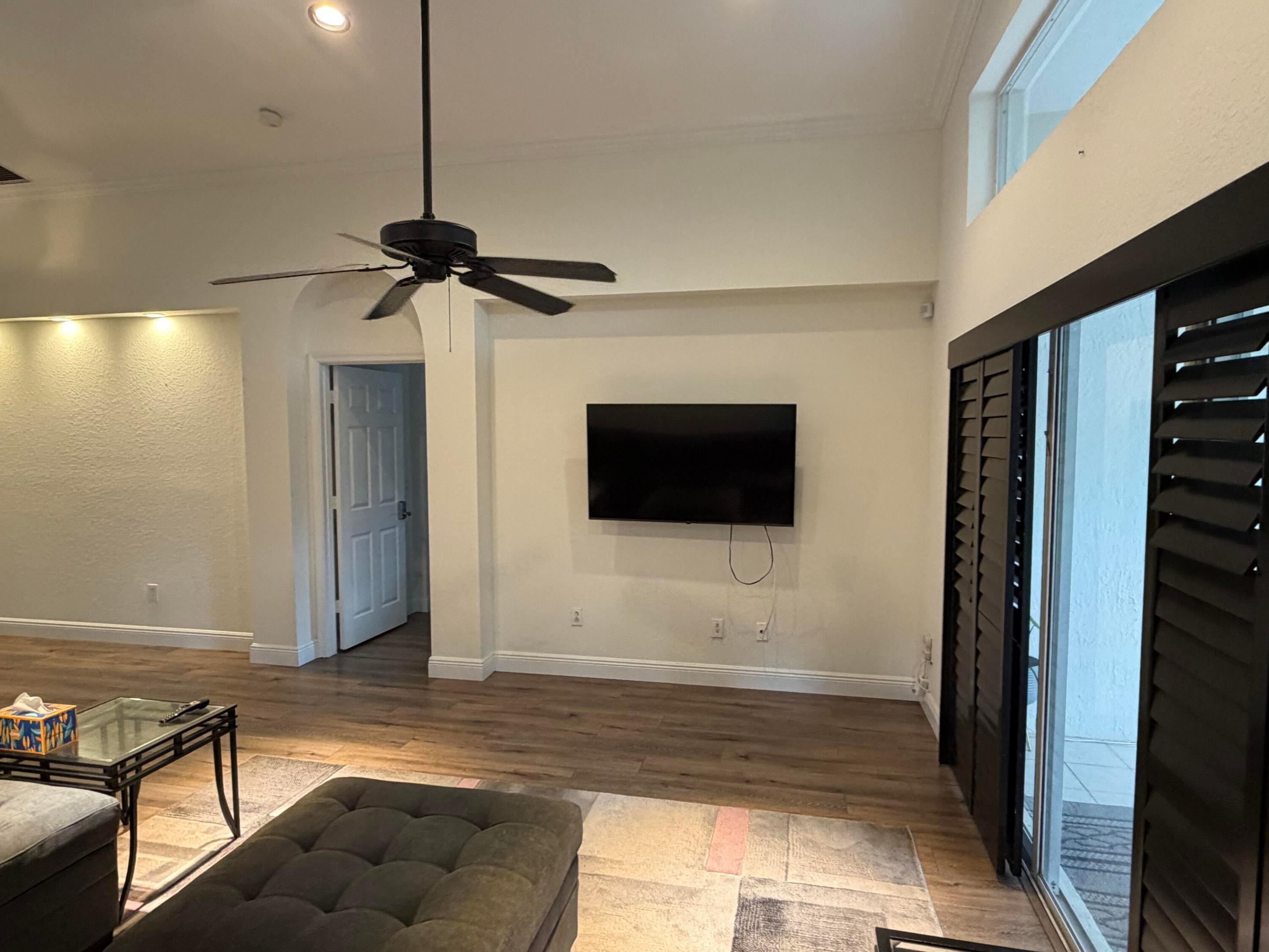 BOCA PINES 2 - Residential Lease