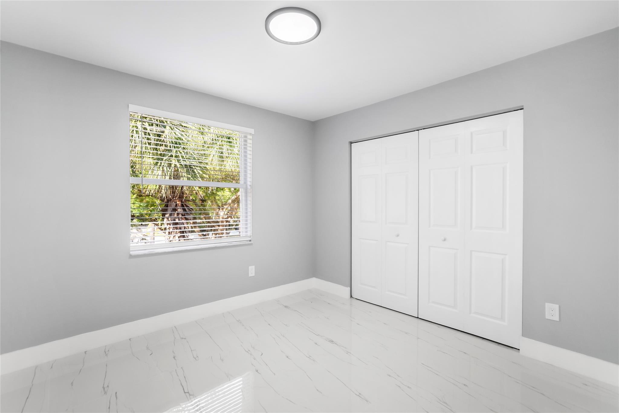 Riviera Isles III 172-36 - Residential Lease