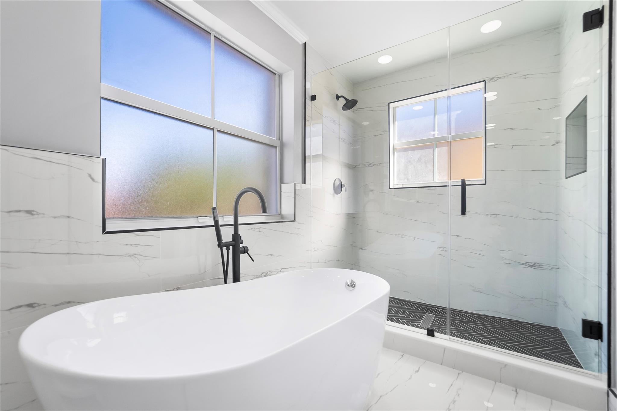 Riviera Isles III 172-36 - Residential Lease