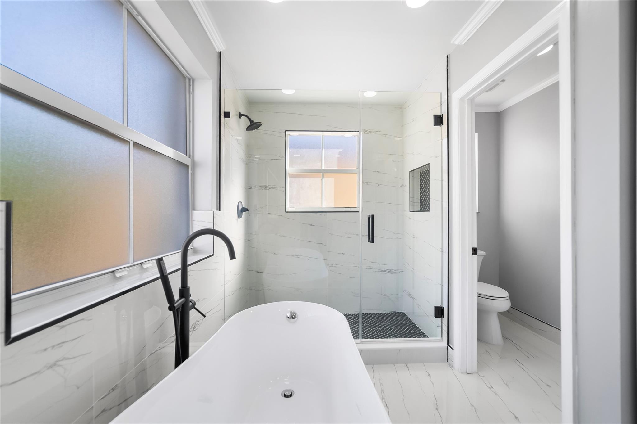 Riviera Isles III 172-36 - Residential Lease