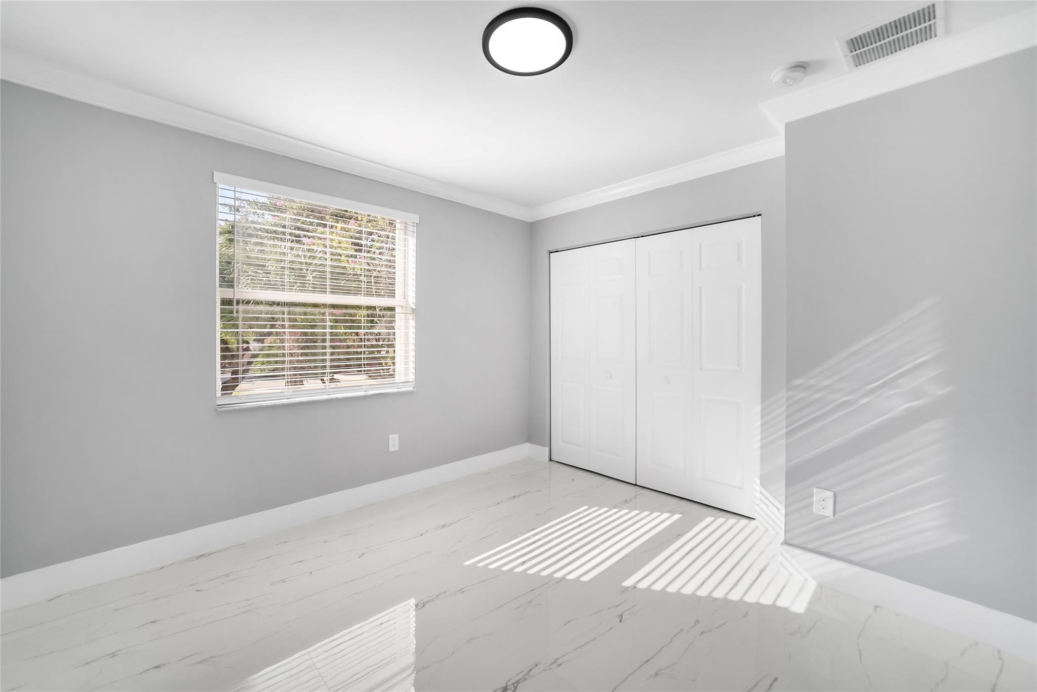 Riviera Isles III 172-36 - Residential Lease