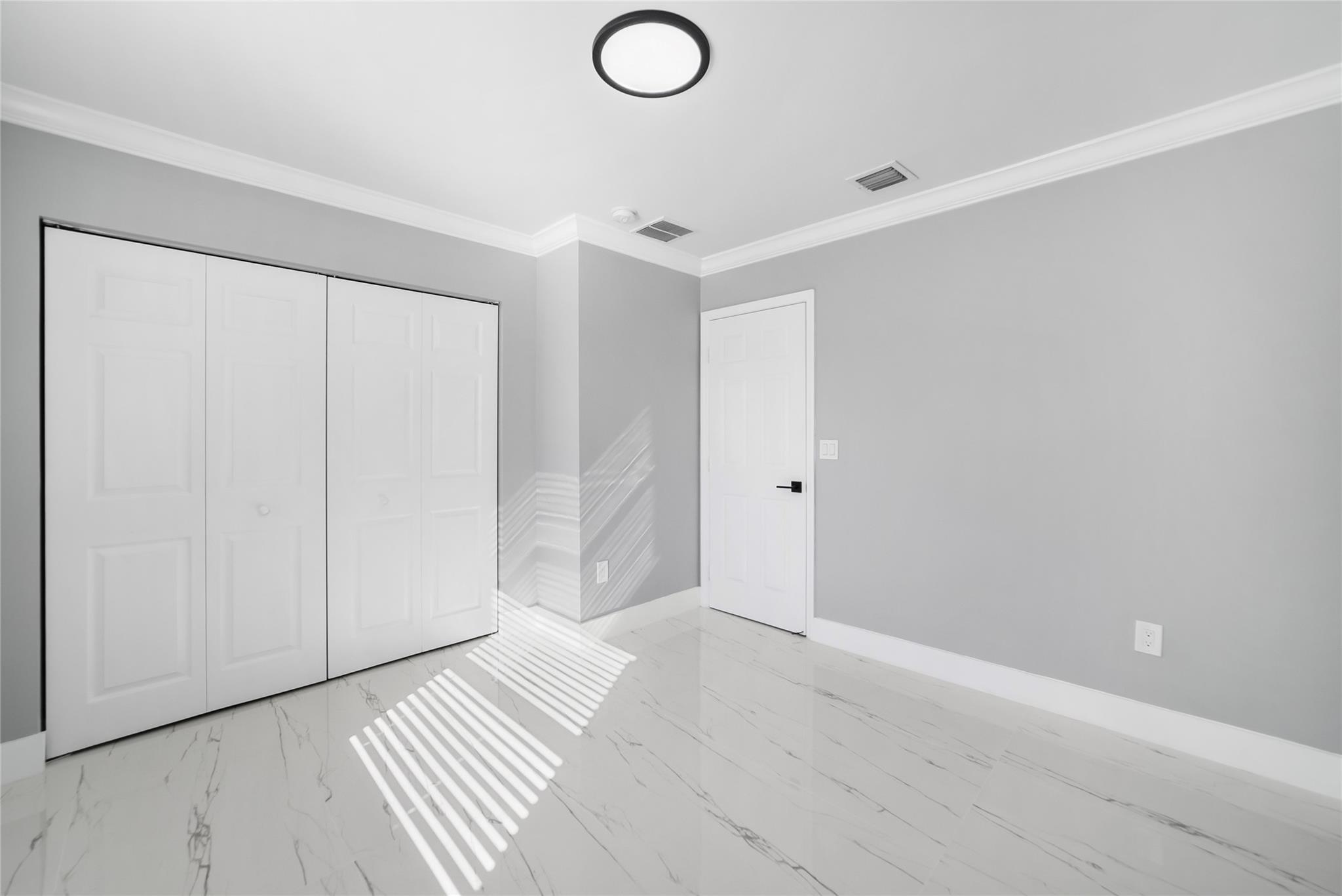 Riviera Isles III 172-36 - Residential Lease