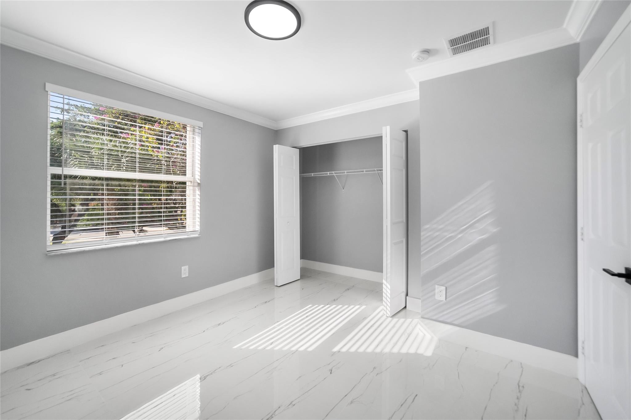 Riviera Isles III 172-36 - Residential Lease